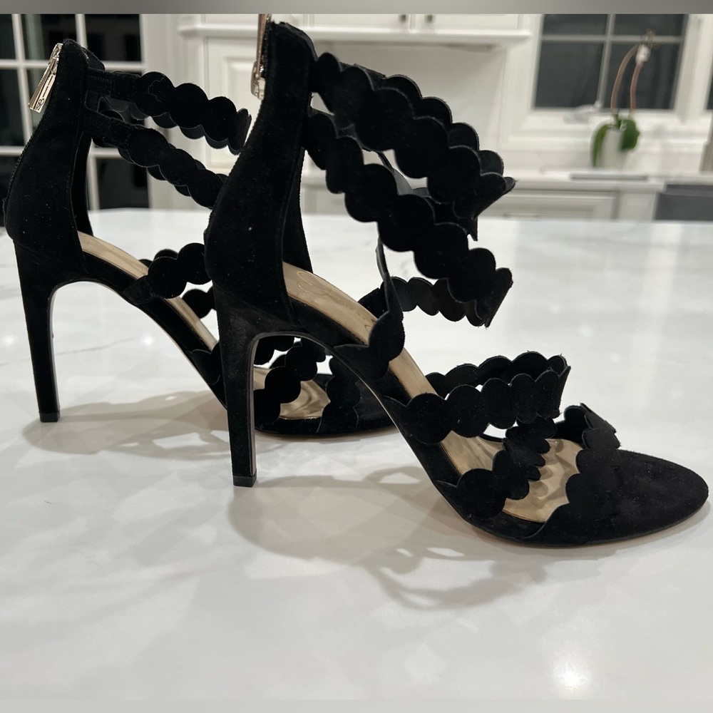 JESSICA SIMSPSON Centinoa black suede suede strappy heels w/ back zipper sz 7.5